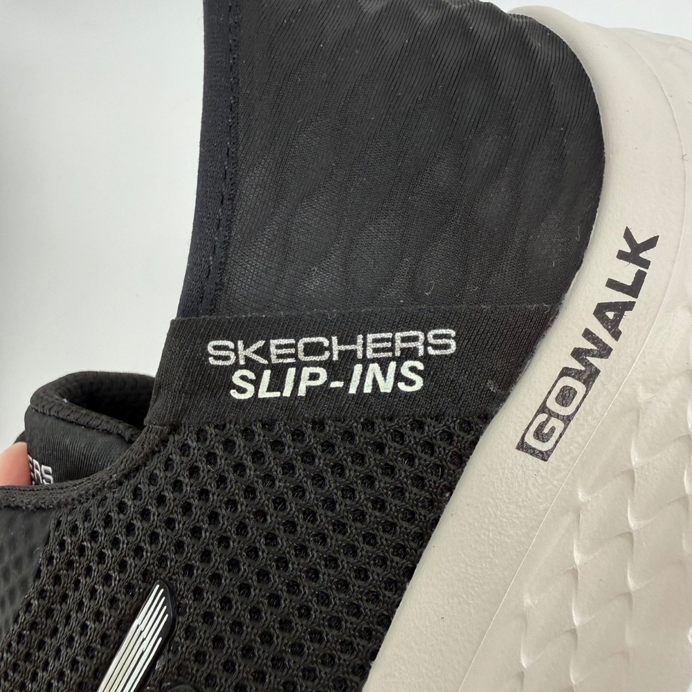 Skechers Hands Free Slip-ins Go Walk Anywhere Black White Sneakers 124836W 9.5W
